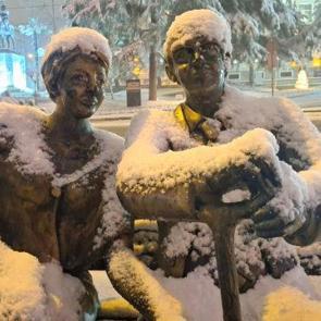 Bursa'da lapa lapa kar yağışı! Kent beyaza b&uuml;r&uuml;nd&uuml;