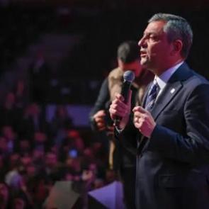 CHP&rsquo;yi şoke eden rakam! Saadet Partisi ve Anahtar Parti bile ge&ccedil;ti