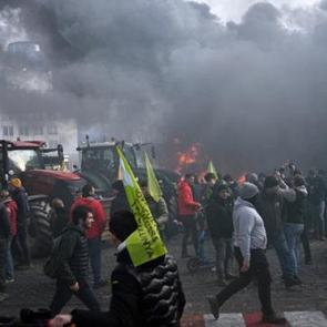 &Ccedil;ift&ccedil;iler ayaklandı! Anlaşmaya tepki b&uuml;y&uuml;yor