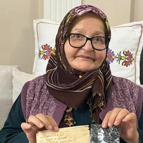 Z&uuml;leyha nene, şehit babasının mezarını bulmak i&ccedil;in Kore'ye gitti