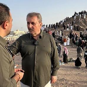 Destici'den mukaddes topraklarda y&uuml;rekleri titreten s&ouml;zler: Yaşadık&ccedil;a davacısıyız