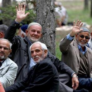 Emekliler i&ccedil;in yeni avantajlı ayrıcalıklar geldi! İşte t&uuml;m detaylar