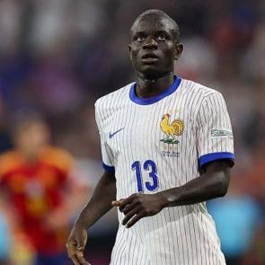 Fenerbah&ccedil;e'ye imza atmaya hazır: Tarihi transferde sona doğru