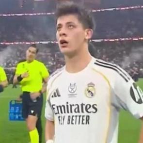 Finalin ardından Arda G&uuml;ler hırsına yenik d&uuml;şt&uuml;! Kendisini kaybettiği anlar g&uuml;ndem oldu