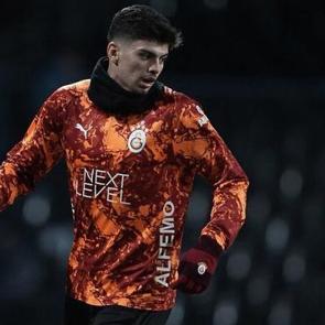 Galatasaray'da şok sakatlık! 9. dakikada ma&ccedil;tan &ccedil;ıktı