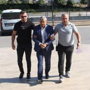 Eski başkan yardımcısına d&uuml;ğ&uuml;ndeki cinayetten m&uuml;ebbet hapis