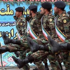 İran&rsquo;da Değişimin Sınırları: Dış Baskı mı, İ&ccedil; D&ouml;n&uuml;ş&uuml;m m&uuml;?