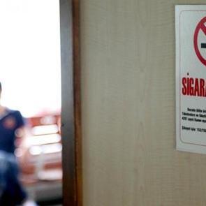 Kapalı alanda sigara ve şekere d&uuml;zenleme! Bakan duyurdu: Yeni d&ouml;nem başlıyor