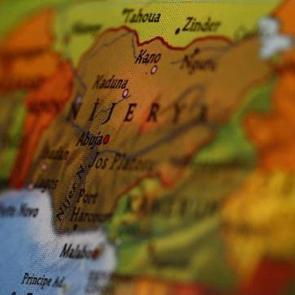 Kontrolden &ccedil;ıkan kamyon kalabalığa daldı: 12 &ouml;l&uuml;