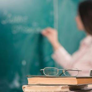 &Ouml;ğretmenler i&ccedil;in s&uuml;re&ccedil; başlıyor! MEB takvimi yayımladı