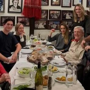 Rahmi Ko&ccedil;&rsquo;un torunlarıyla gittiği balık&ccedil;ının fiyatları ortaya &ccedil;ıktı! K&uuml;ver bile şoke etti