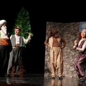 'Sahnenin Yıldızları' g&ouml;z kamaştırdı