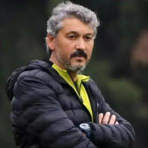 S&uuml;per Lig ekibi yeni teknik direkt&ouml;r&uuml;n&uuml; a&ccedil;ıkladı