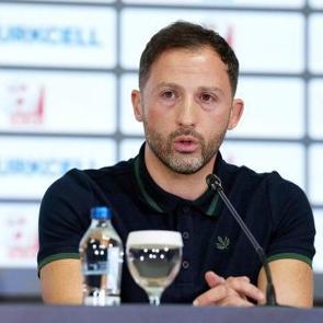 Tedesco'dan Nkunku'nun Fenerbah&ccedil;e'ye transferi ihtimaline ilk yanıt