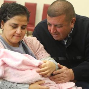 Ahmet bebekten sonra, bu kez de Emine bebeğe aile oldular 