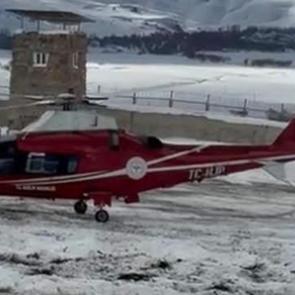 Ambulans helikopter 1 g&uuml;nl&uuml;k bebek i&ccedil;in havalandı