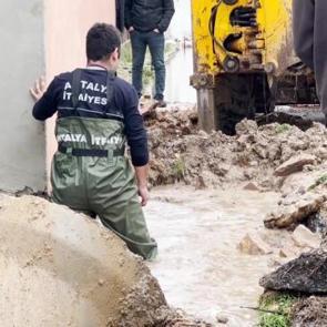 Antalya'da su tahliye kanalına d&uuml;şen 3 yaşındaki &ccedil;ocuk can verdi