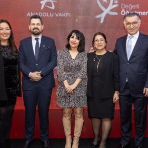 &ldquo;Değerli &Ouml;ğretmenim Eğitimin Yıldızları Programı&rdquo;nda &ouml;d&uuml;ller sahiplerini buldu