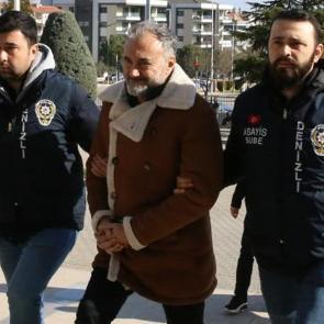 Denizli'de yasa dışı k&uuml;rtaj operasyonu!