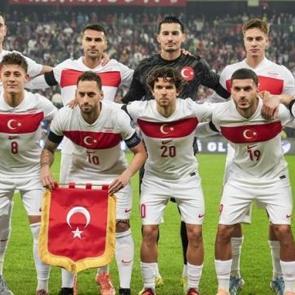 D&uuml;nyanın en iyi 10 milli takımı listelendi: Sıralamada 'T&uuml;rkiye' detayı