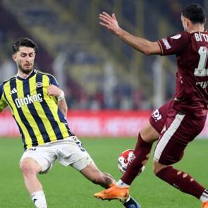 Fenerbah&ccedil;e'de sakatlık şoku: Oyuna devam edemedi