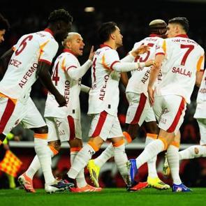Galatasaray ligdeki yenilmezlik serisini 7 ma&ccedil;a &ccedil;ıkardı
