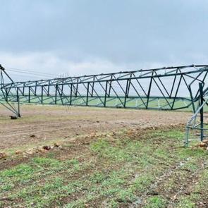 G&ouml;ren anlam veremedi! Mardin'de elektrik iletim direkleri b&uuml;k&uuml;ld&uuml;