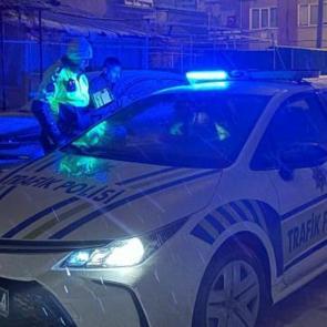 Kayseri'de drift atıp ka&ccedil;tı: Dudak u&ccedil;uklatan ceza peşini bırakmadı