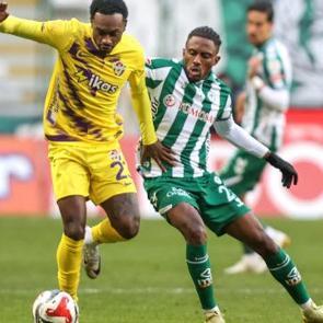 Ey&uuml;pspor 90+5'te kabusu yaşadı: Son saniyede yıkıldılar