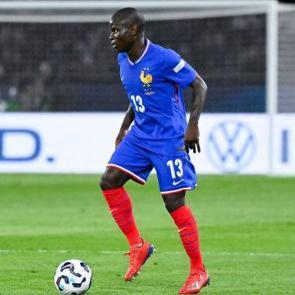 Menajerinin tavrı Fenerbah&ccedil;e'yi 'kızdırdı': Kante transferi &ccedil;ıkmaza girdi