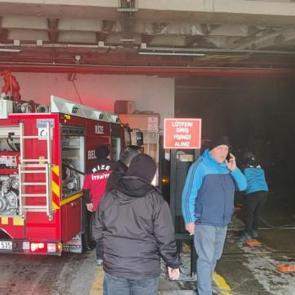 Rize'de yer altı otoparkında &ouml;nce patlama sonra yangın paniği