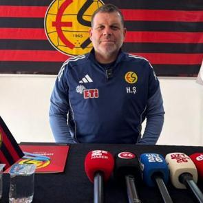 Efsane takımın hocasından 5-1'lik zafer sonrası iddialı s&ouml;zler