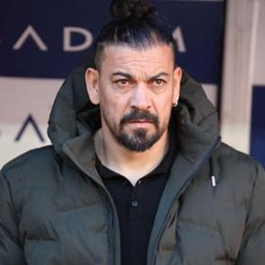 Servet &Ccedil;etin isyan etti: 'S&uuml;per Lig'e &ccedil;ıksınlar diye d&uuml;ğmeye basılmış'