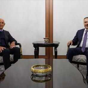 Son dakika... Ankara'da kritik g&ouml;r&uuml;şme: Bakan Fidan Barrack ile bir araya geldi