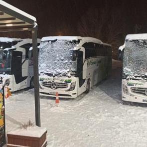 Son yılların en &ccedil;etin kışı! Sivas'ta 700 kişi mahsur kaldı