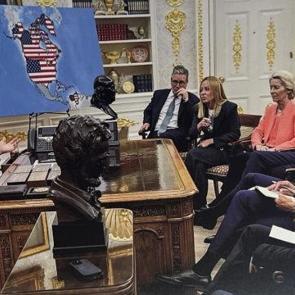 Trump'tan "yeni ABD haritası" paylaşımı