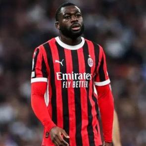 30 Milyona satışa &ccedil;ıkardılar, Fenerbah&ccedil;e talip oldu! Fofana i&ccedil;in transfer g&ouml;r&uuml;şmesi...