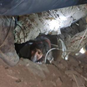 Kedi sesi sandı, Aysima 40 saat sonra b&ouml;yle kurtarıldı 