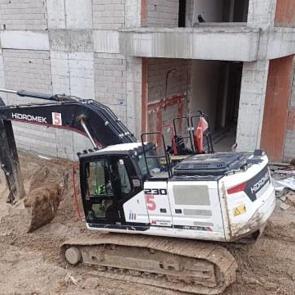 Adıyaman'da feci &ouml;l&uuml;m: İş makinesi ile duvar arasında sıkıştı!