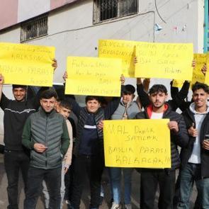 'Kibar Feyzo' filmi Adana&rsquo;da ger&ccedil;ek oldu: Gen&ccedil;ler başlık parası zulm&uuml;ne başkaldırdı