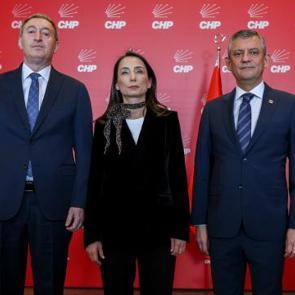 DEM Parti'den CHP'ye ziyaret: &Ouml;zg&uuml;r &Ouml;zel, Şara h&uuml;k&uuml;metini hedef aldı