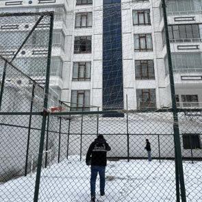 Evinde temizlik yapan kadının feci &ouml;l&uuml;m&uuml;! 