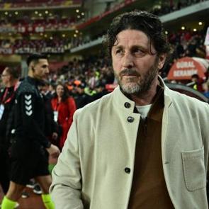 Rakibini tebrik eden Fatih Tekke takımındaki sorunu a&ccedil;ıkladı!