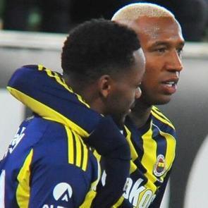 Fenerbah&ccedil;e'nin yıldızı takıma veda edebilir: &Ccedil;ok sayıda teklif var