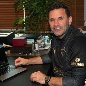 Okan Buruk, AA'nın "Yılın Kareleri" oylamasına katıldı