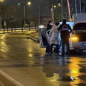 Ş&uuml;pheli ara&ccedil;tan el bombası &ccedil;ıktı