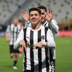 1. Lig'de bol goll&uuml; ma&ccedil;! 8 ma&ccedil;tır bileği b&uuml;k&uuml;lmeyen takım 4-1 kazandı