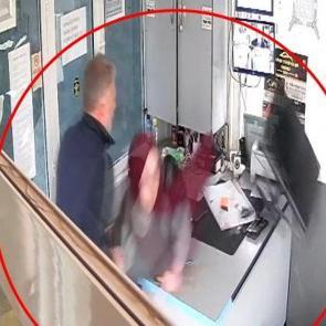 &lsquo;Taksi beni sevmiyor&rsquo; diyerek durağı dağıttı: 150 bin liralık hasar