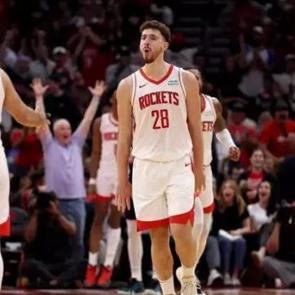 Alperen Şeng&uuml;n'den, Boston Celtics potasına 13 sayı