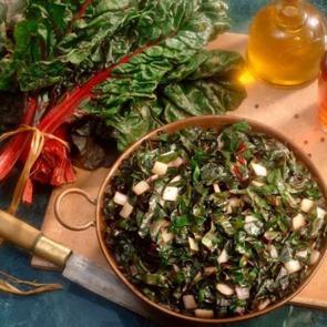 Yol kenarında bile var ama kimse fark etmiyor! D&uuml;nyanın en sağlıklı s&uuml;per besinleri a&ccedil;ıklandı